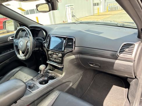 Used 2020 Jeep Grand Cherokee Limited X image 29