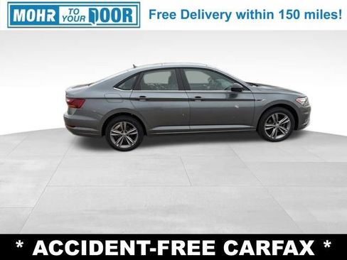 Used 2019 Volkswagen Jetta R-Line w/ R-Line Cold Weather Package image 6