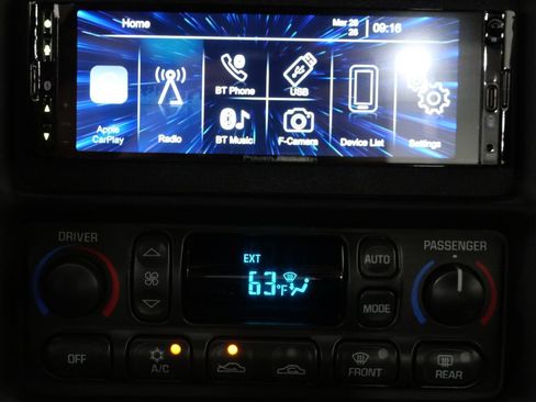 Used 2004 Chevrolet Corvette Convertible image 20