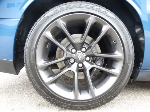 Used 2021 Dodge Challenger R/T Scat Pack w/ Shaker Package image 12