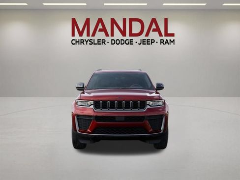 New 2026 Jeep Grand Cherokee Altitude RWD image 6
