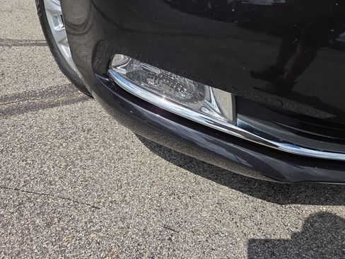 Used 2015 Buick LaCrosse FWD image 11