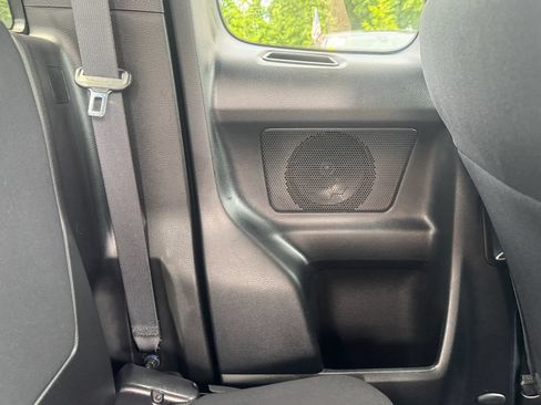 Used 2021 Toyota Tacoma TRD Sport AWD/4WD image 30