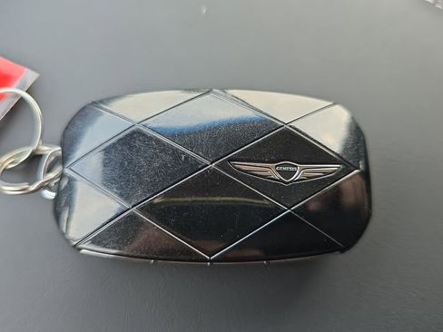 New 2026 Genesis GV70 2.5T Select image 17