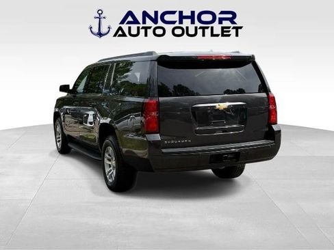 Used 2018 Chevrolet Suburban LT AWD/4WD image 6