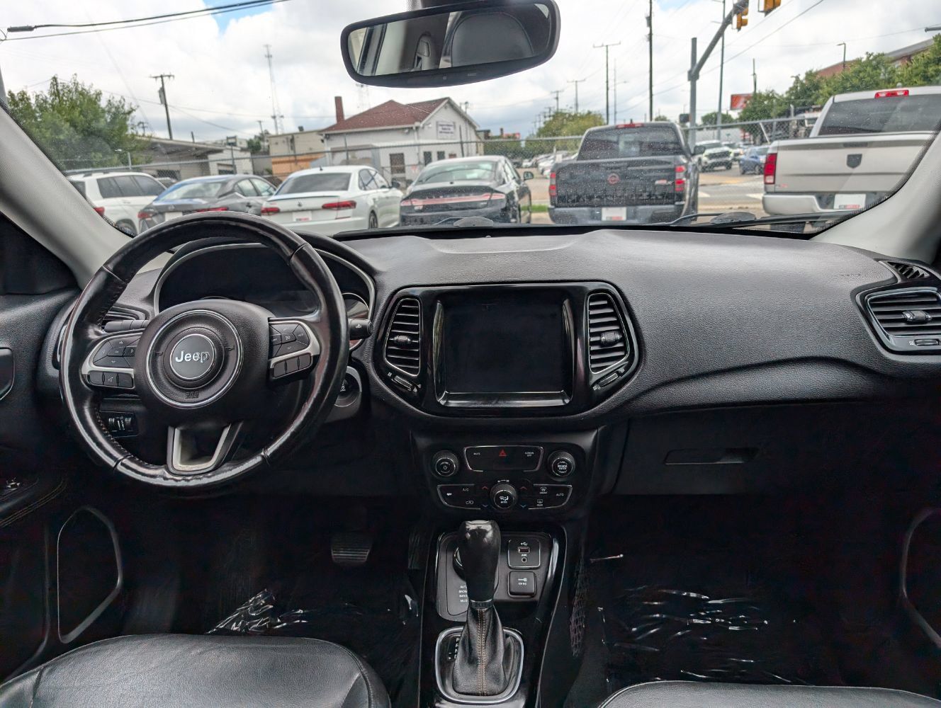 Used 2018 Jeep Compass Limited w/ Navigation Group AWD/4WD image 14