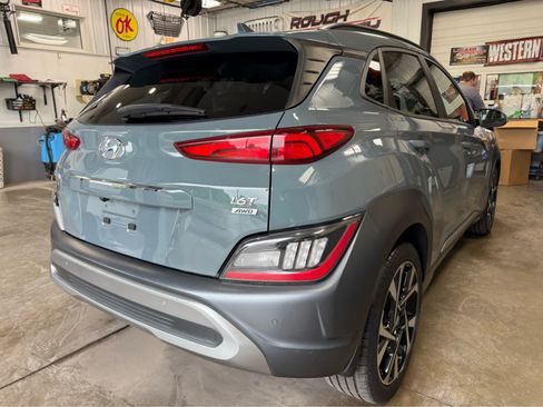 Used 2022 Hyundai Kona Limited w/ Cargo Package AWD/4WD image 6