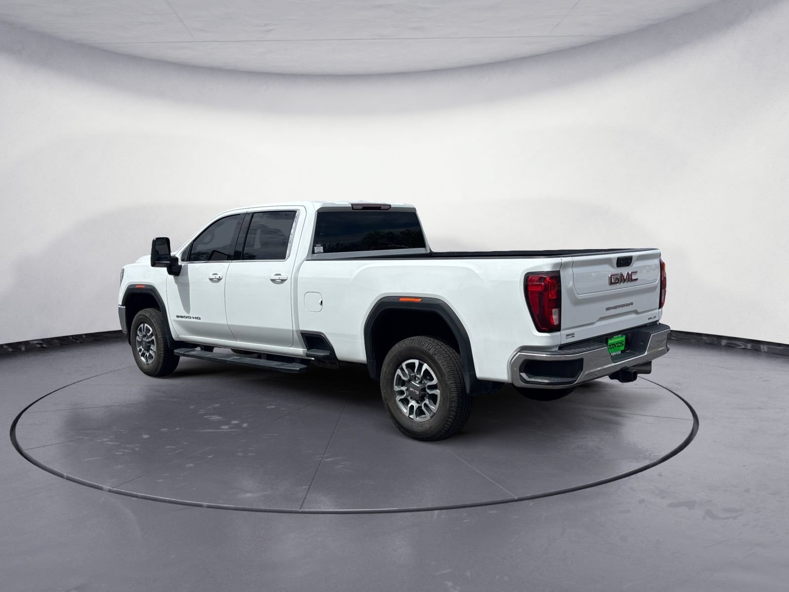 Used 2022 GMC Sierra 3500 SLE w/ SLE Convenience Package RWD image 4