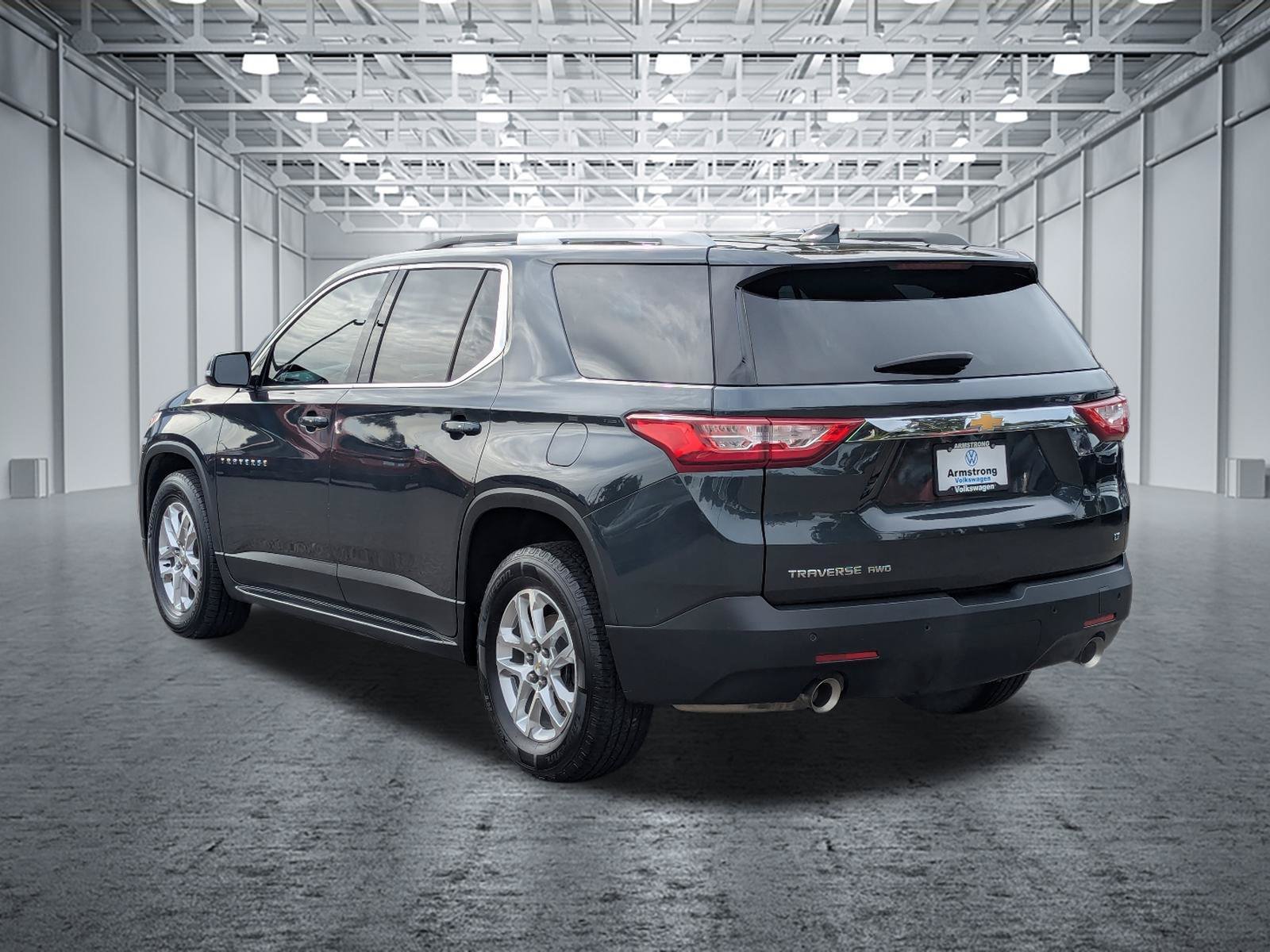 Used 2018 Chevrolet Traverse LT AWD/4WD image 3