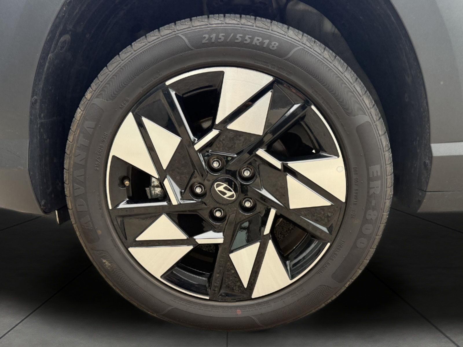 Used 2025 Hyundai Kona SEL AWD/4WD image 7