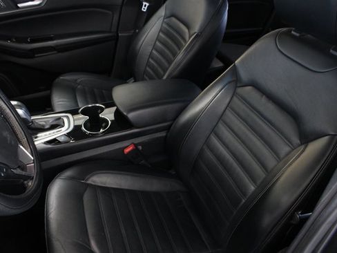 Used 2015 Ford Edge SEL w/ Equipment Group 201A image 6