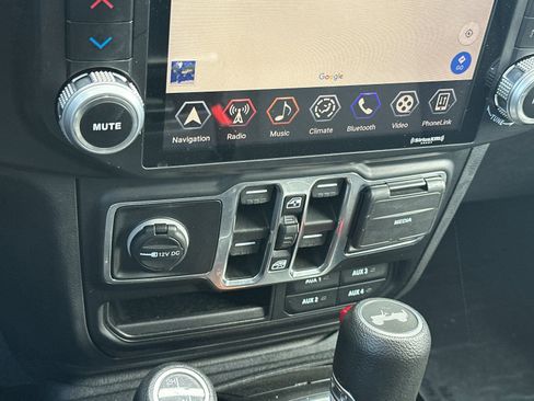 Used 2022 Jeep Wrangler Unlimited Sport AWD/4WD image 22