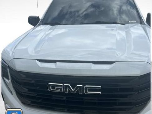 Used 2022 GMC Sierra 1500 Elevation w/ X31 Off-Road Package AWD/4WD image 1