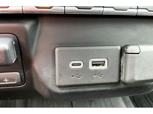 Used 2021 GMC Sierra 1500 Elevation w/ Driver Alert Package I AWD/4WD image 17