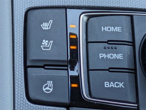 Used 2015 Hyundai Genesis 3.8 w/ Option Group 04 image 25