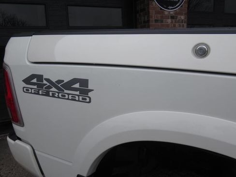 Used 2017 RAM 2500 Limited AWD/4WD image 9