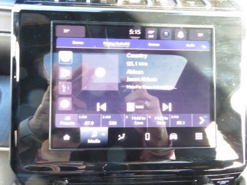 Used 2024 Jeep Grand Cherokee L Laredo image 21