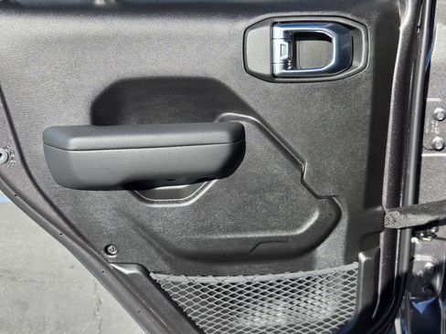 New 2026 Jeep Gladiator Sport image 27