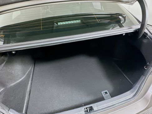 Used 2020 Toyota Camry XLE image 27