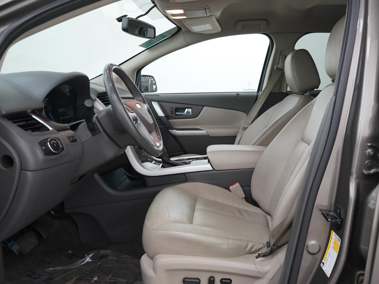 Used 2014 Ford Edge Limited FWD image 22