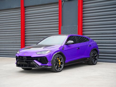 Used 2024 Lamborghini Urus Performante image 1