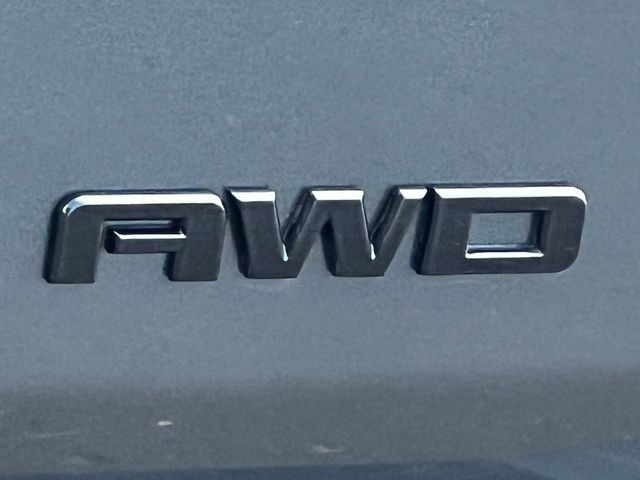 Used 2020 GMC Terrain SLE w/ GMC Pro Grade Package AWD/4WD image 2