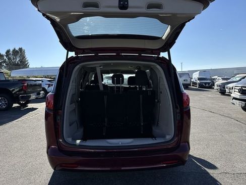 Used 2023 Chrysler Voyager LX FWD image 24