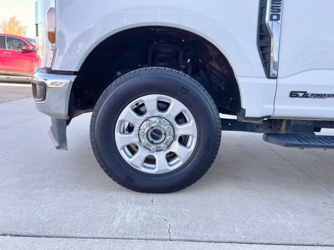 Used 2024 Ford F250 XLT image 16