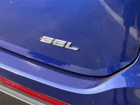 Used 2015 Ford Edge SEL w/ Equipment Group 201A image 35