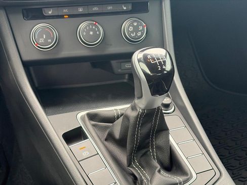 Certified 2024 Volkswagen Jetta Sport FWD image 15