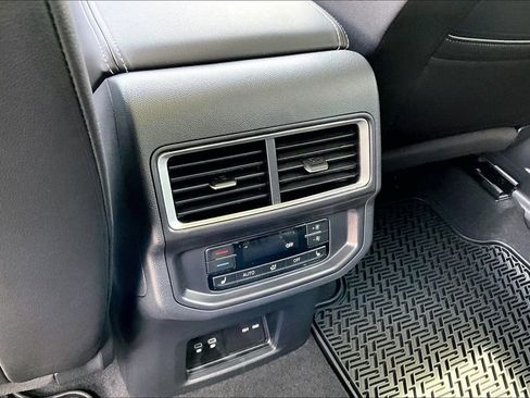 New 2026 Volkswagen Atlas SEL Premium R-Line AWD/4WD image 18