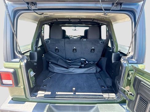 Used 2021 Jeep Wrangler Unlimited Sport AWD/4WD image 30