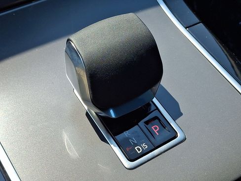 New 2026 Land Rover Range Rover Velar S AWD/4WD image 12