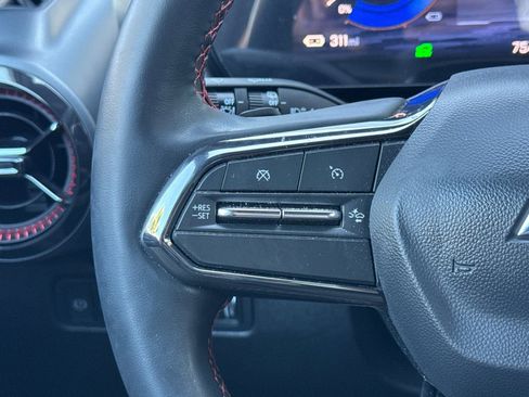 Used 2025 Chevrolet Equinox EV RS FWD image 36