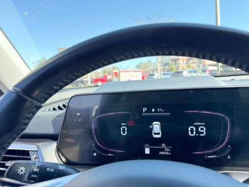 Used 2024 Kia Telluride LX image 14