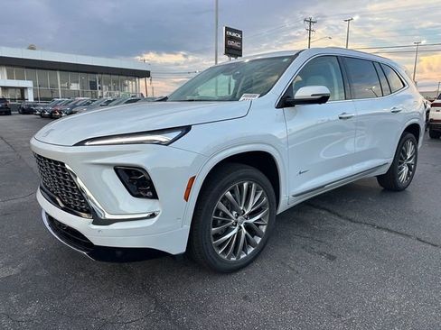 New 2026 Buick Enclave Avenir w/ Super Cruise Package image 5