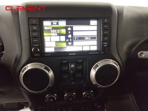 Used 2017 Jeep Wrangler Unlimited Sahara w/ Dual Top Group image 21