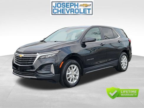 Used 2024 Chevrolet Equinox LT AWD/4WD image 2