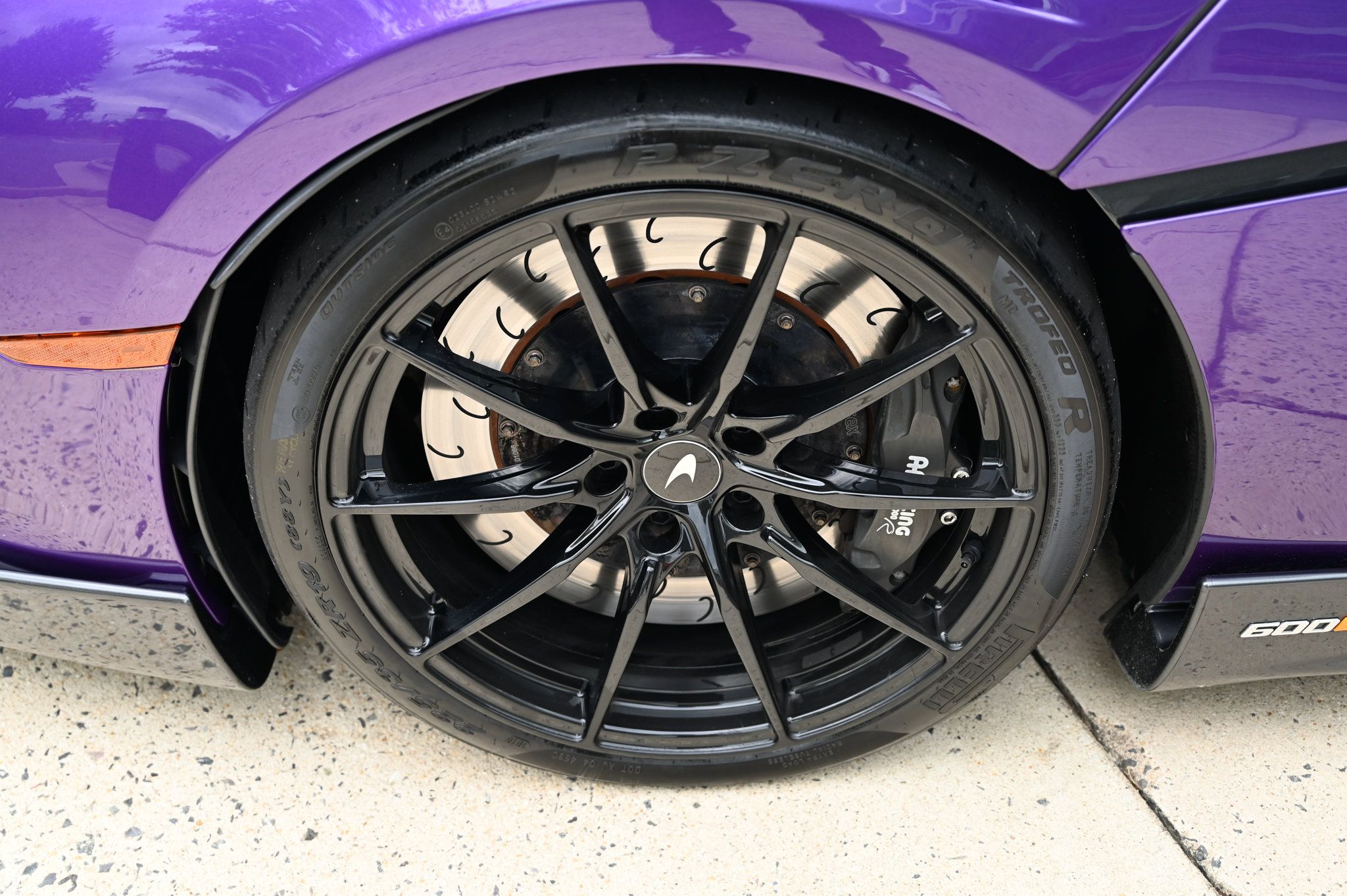 Used 2019 McLaren 600LT RWD image 9