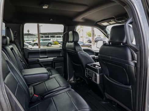Used 2018 Ford F150 Raptor w/ Equipment Group 802A Luxury AWD/4WD image 24