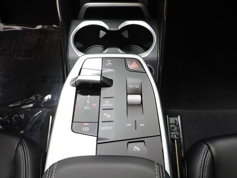 Certified 2025 BMW X1 xDrive28i image 12