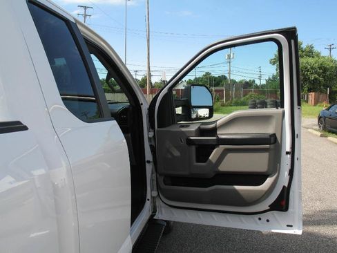 Used 2018 Ford F150 XL w/ Equipment Group 101A Mid AWD/4WD image 20