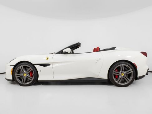 Used 2022 Ferrari Portofino M image 3