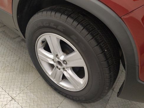 Used 2021 Chevrolet Trax LT image 31