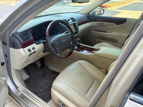 Used 2011 Lexus LS 460 AWD image 5