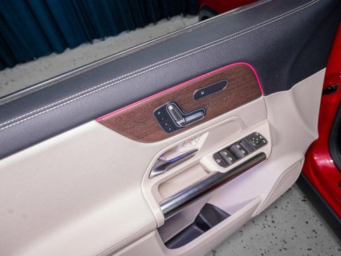 Certified 2023 Mercedes-Benz GLA 250 4MATIC image 11