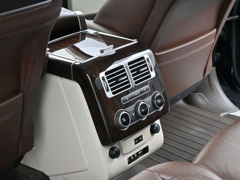Used 2016 Land Rover Range Rover Long Wheelbase Autobiography image 34