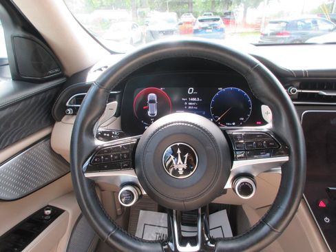 Used 2023 Maserati Grecale GT AWD/4WD image 14