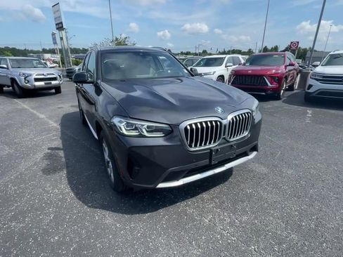 Used 2023 BMW X3 xDrive30i image 3