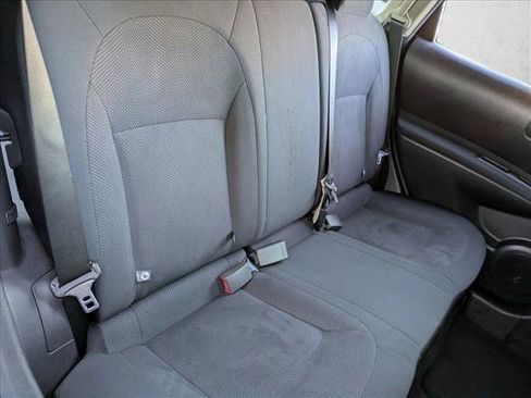 Used 2015 Nissan Rogue S image 17